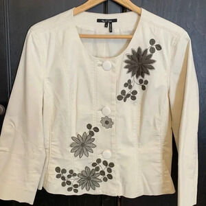 Cream light  jacket Sz 6